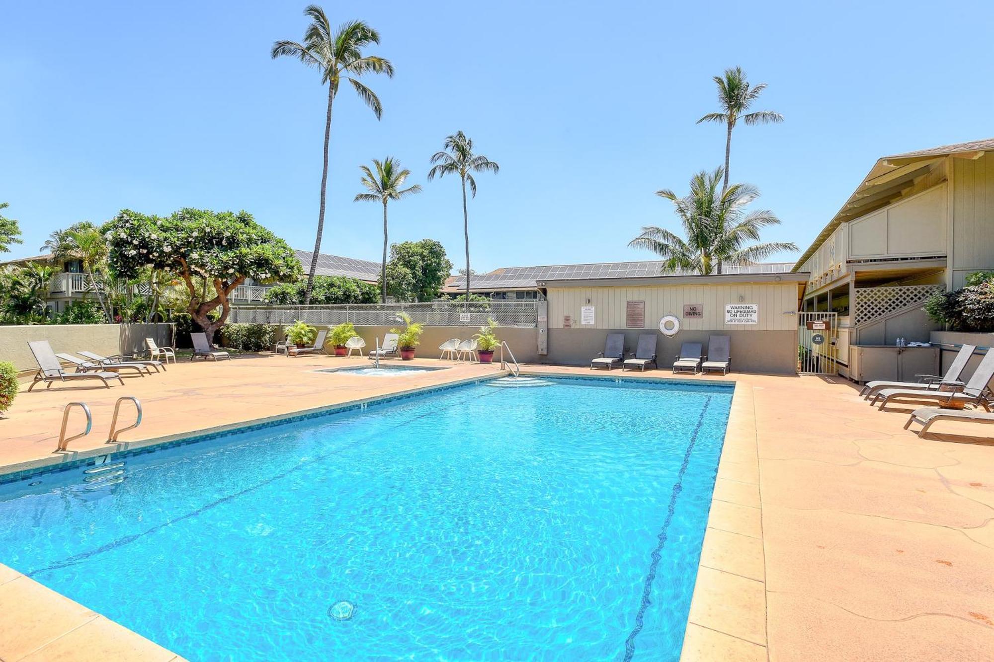 ホテル Kihei Bay Surf 140 エクステリア 写真